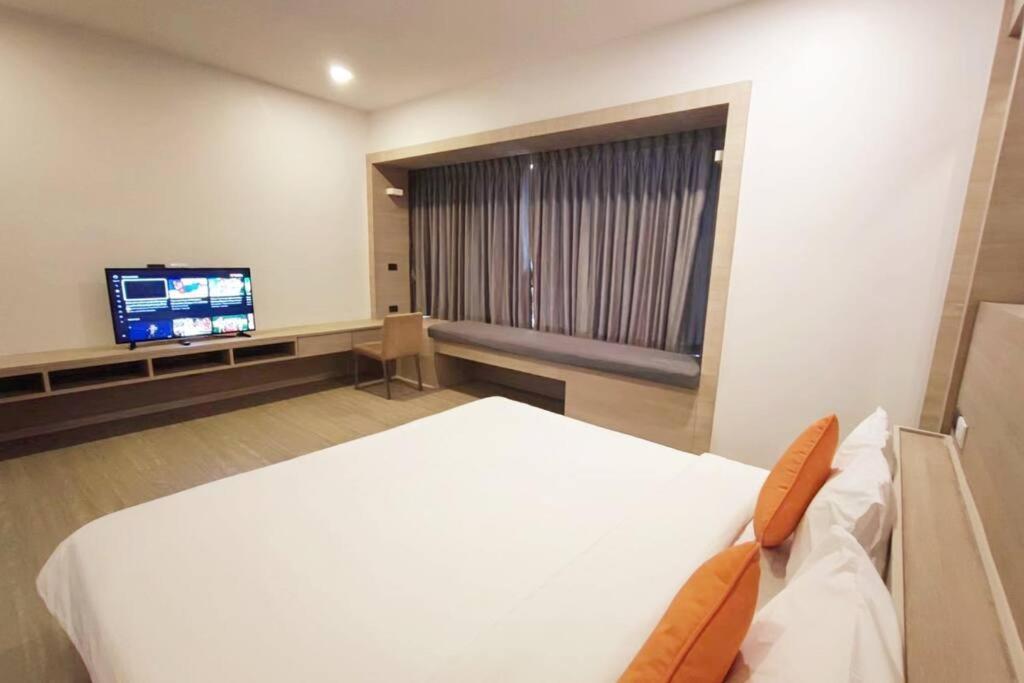 2 Bedroom Unique Indoor Pool Feriehus *